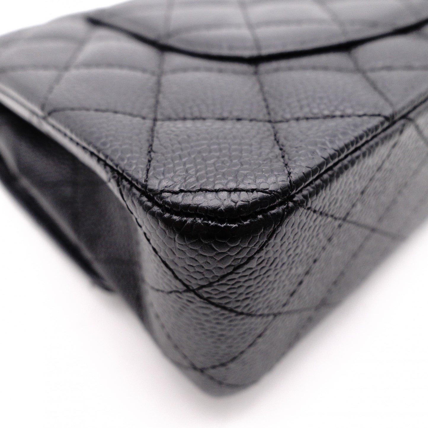 CHANEL シャネル キャビアスキン クラシック Wフラップ ショルダーバッグ レザー ブラック【中古】 レディース