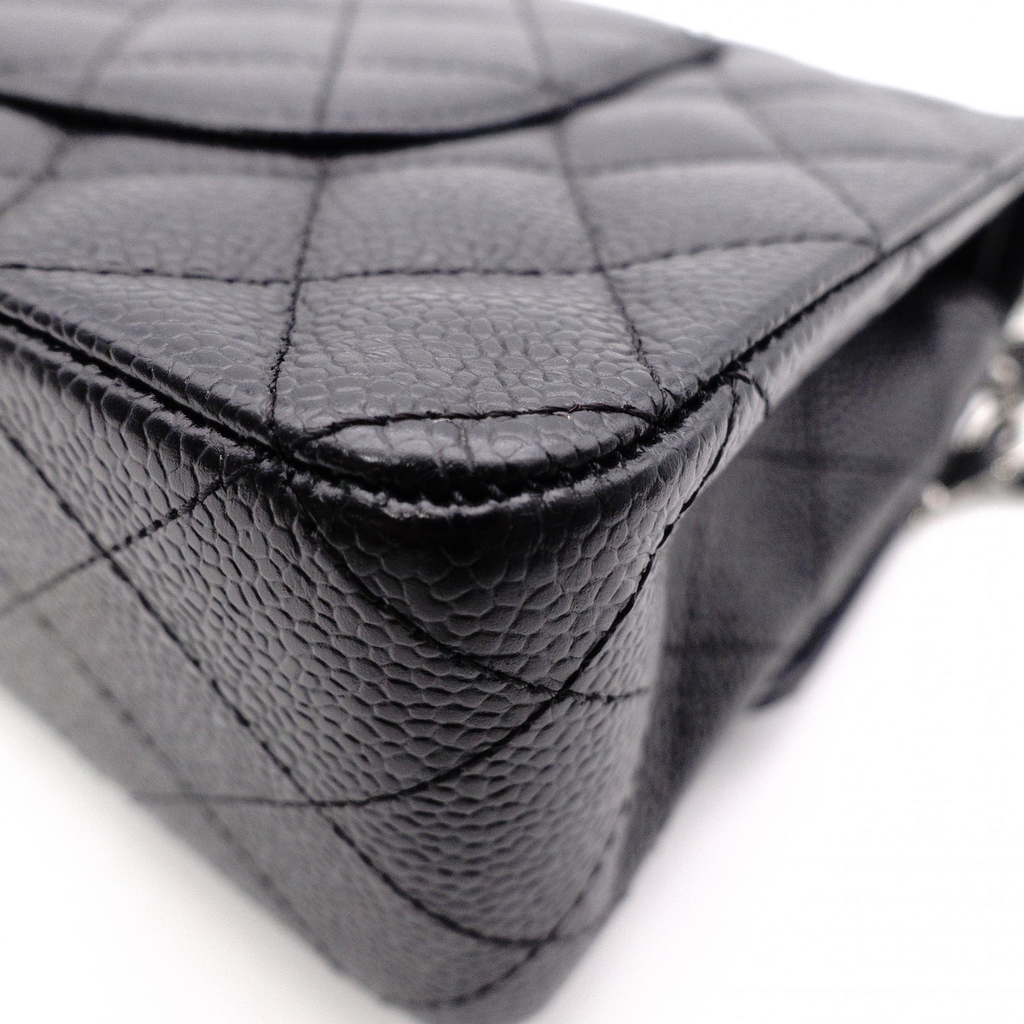 CHANEL シャネル キャビアスキン クラシック Wフラップ ショルダーバッグ レザー ブラック【中古】 レディース