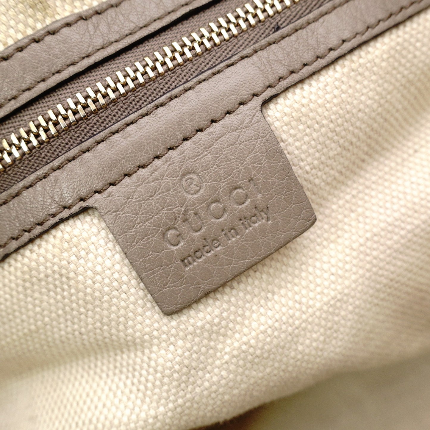GUCCI Soho Shoulder Bag, Leather, Greige