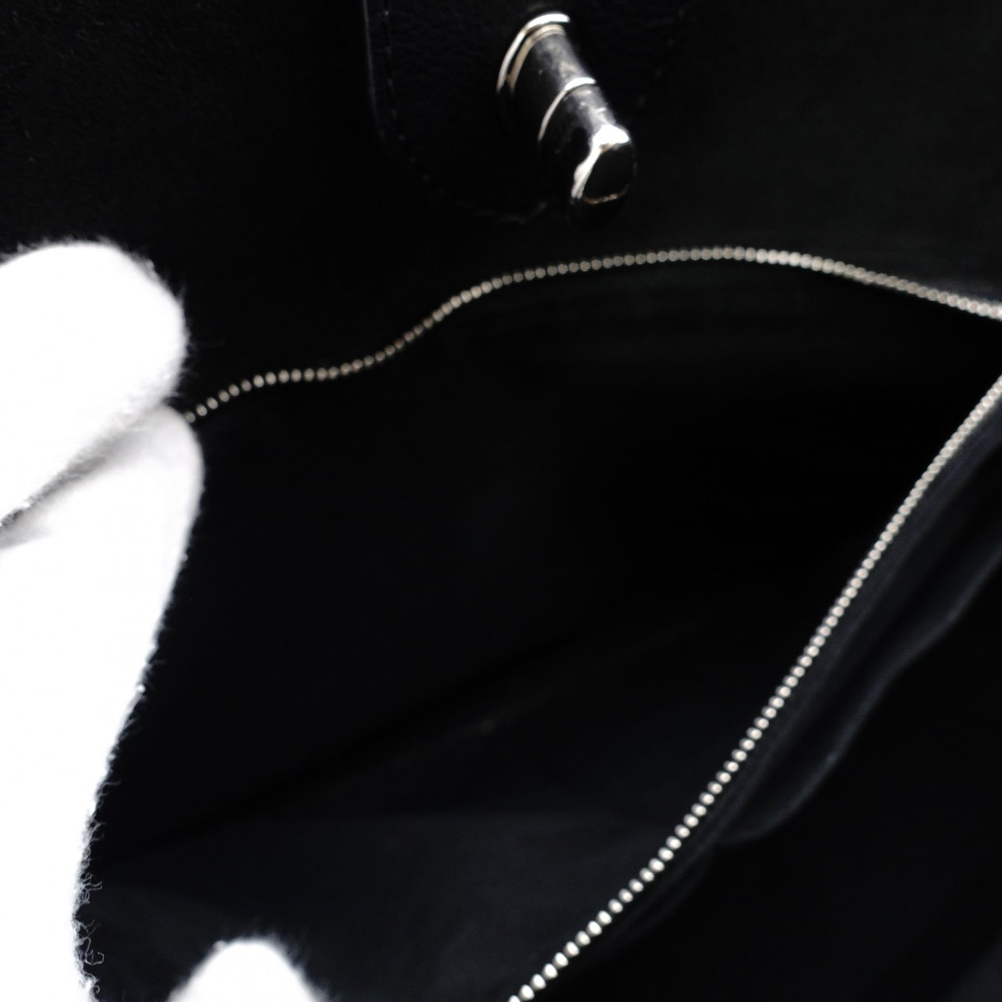 LOUIS VUITTON Lock Me Crocodile Tote Bag Leather Black Shoulder Black Silver Hardware 7-10-676