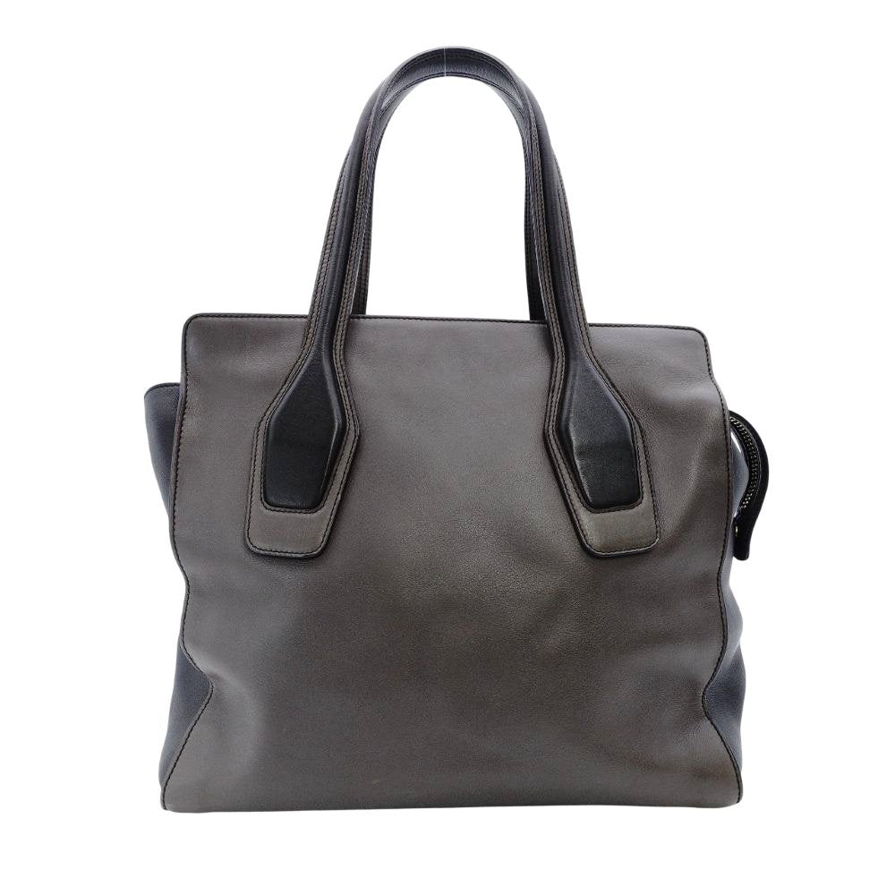 Tod's Ava Tote Bag Leather Brown Two-Tone Shoulder Bag with Charm 7-10-969