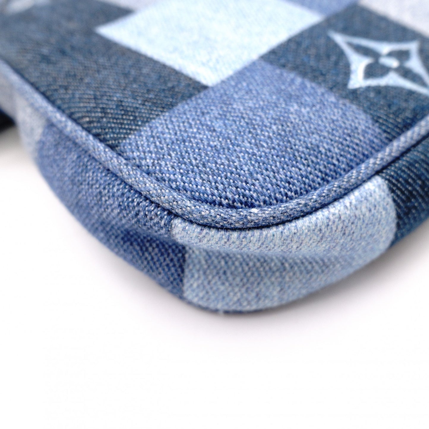 LOUIS VUITTON Multipochette Accessoires Denim Shoulder Bag