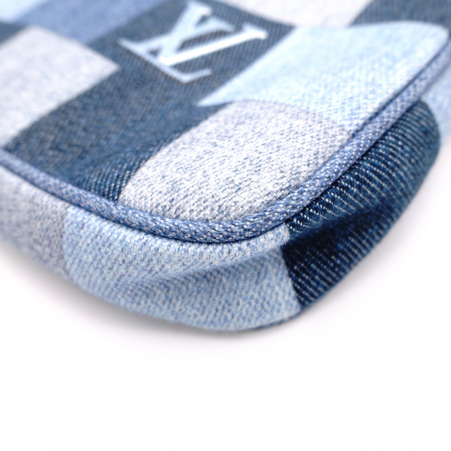 LOUIS VUITTON Multipochette Accessoires Denim Shoulder Bag