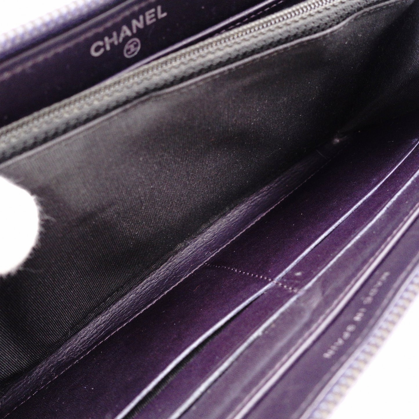 CHANEL シャネル キャビアスキン 長財布 レザー パープル【中古】 レディース