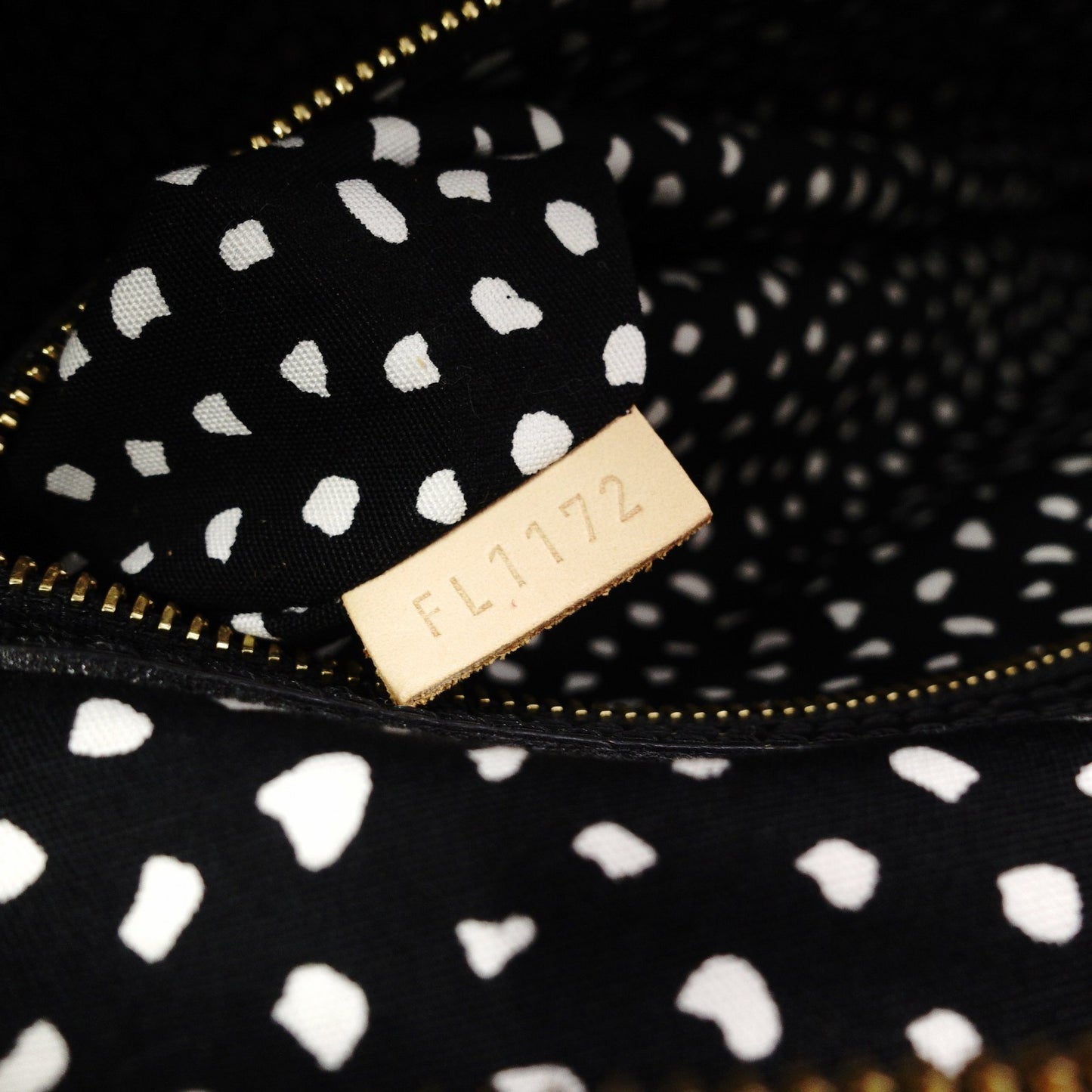 LOUIS VUITTON Lockit MM Vernis Dot Infinity Tote Bag