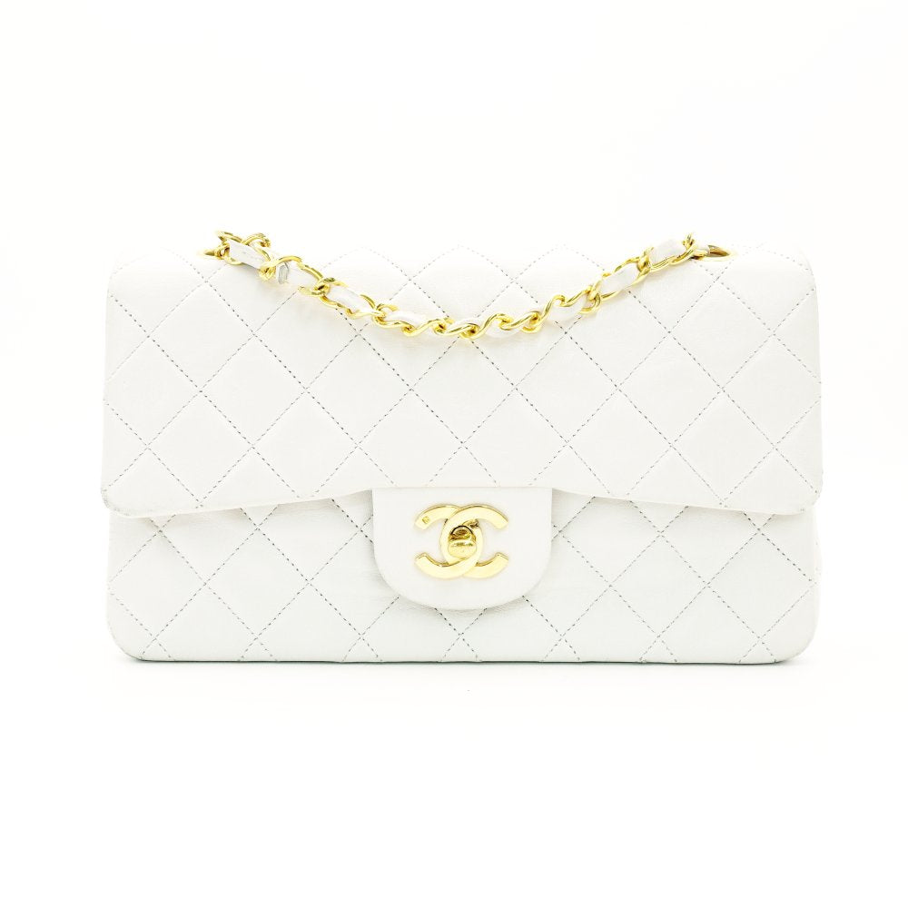 CHANEL Matelassé Double Flap Chain Shoulder Bag White Lambskin Leather Gold Hardware 7-12-331