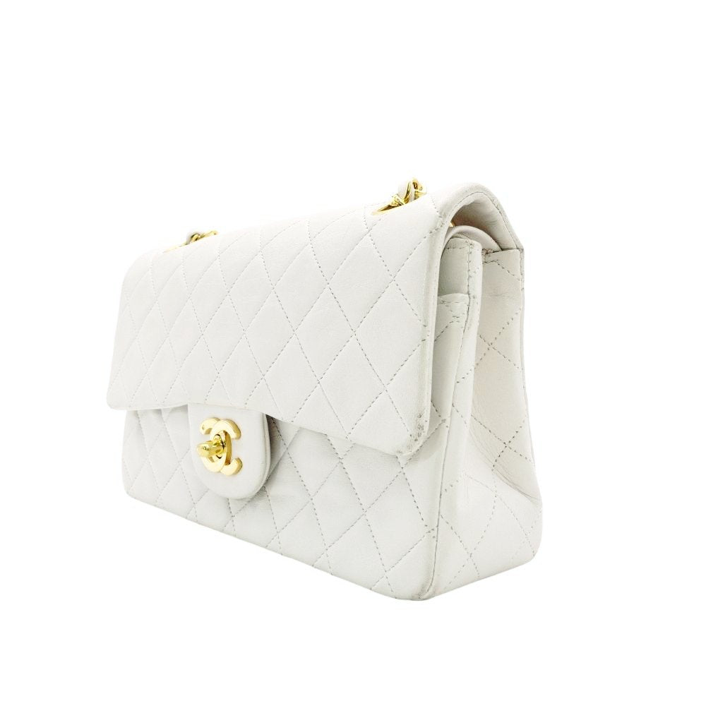 CHANEL Matelassé Double Flap Chain Shoulder Bag White Lambskin Leather Gold Hardware 7-12-331