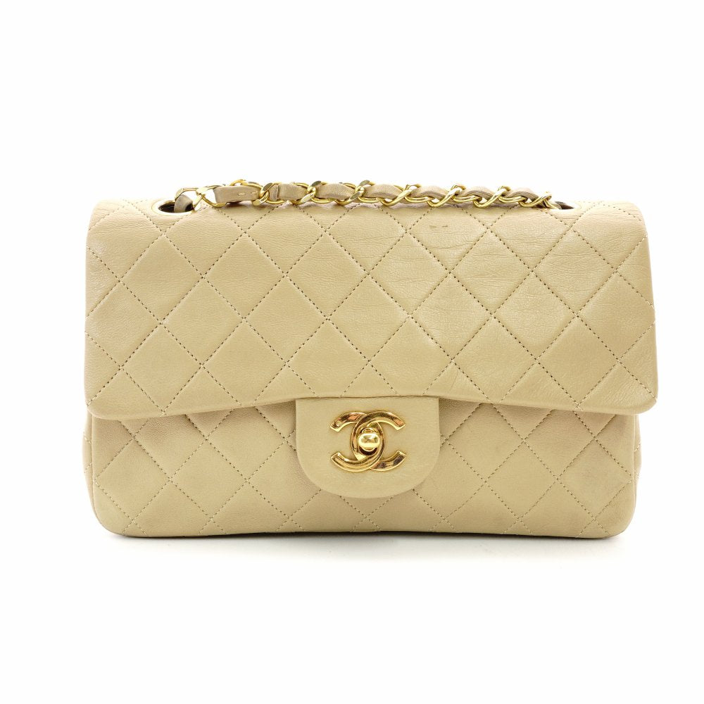 CHANEL Matelassé Double Flap Chain Shoulder Bag Lambskin Beige Leather Gold Hardware 7-12-098