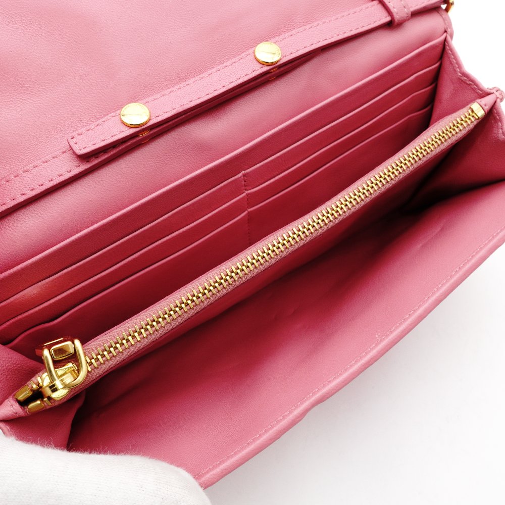 Miu Miu Leather Chain Wallet Pink Gold Hardware Quilted Long Wallet Shoulder Logo 7-11-212