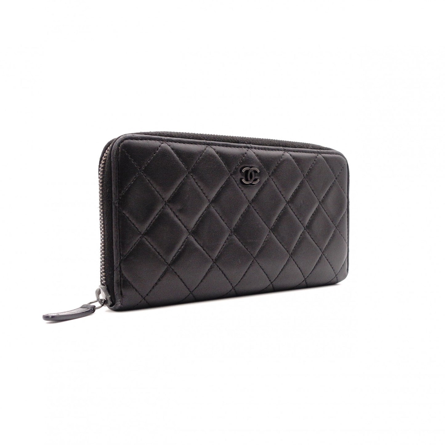 CHANEL Lambskin Matelassé Round Zippy Long Wallet, Leather, Black, Gunmetal, CC Logo, Coco Logo