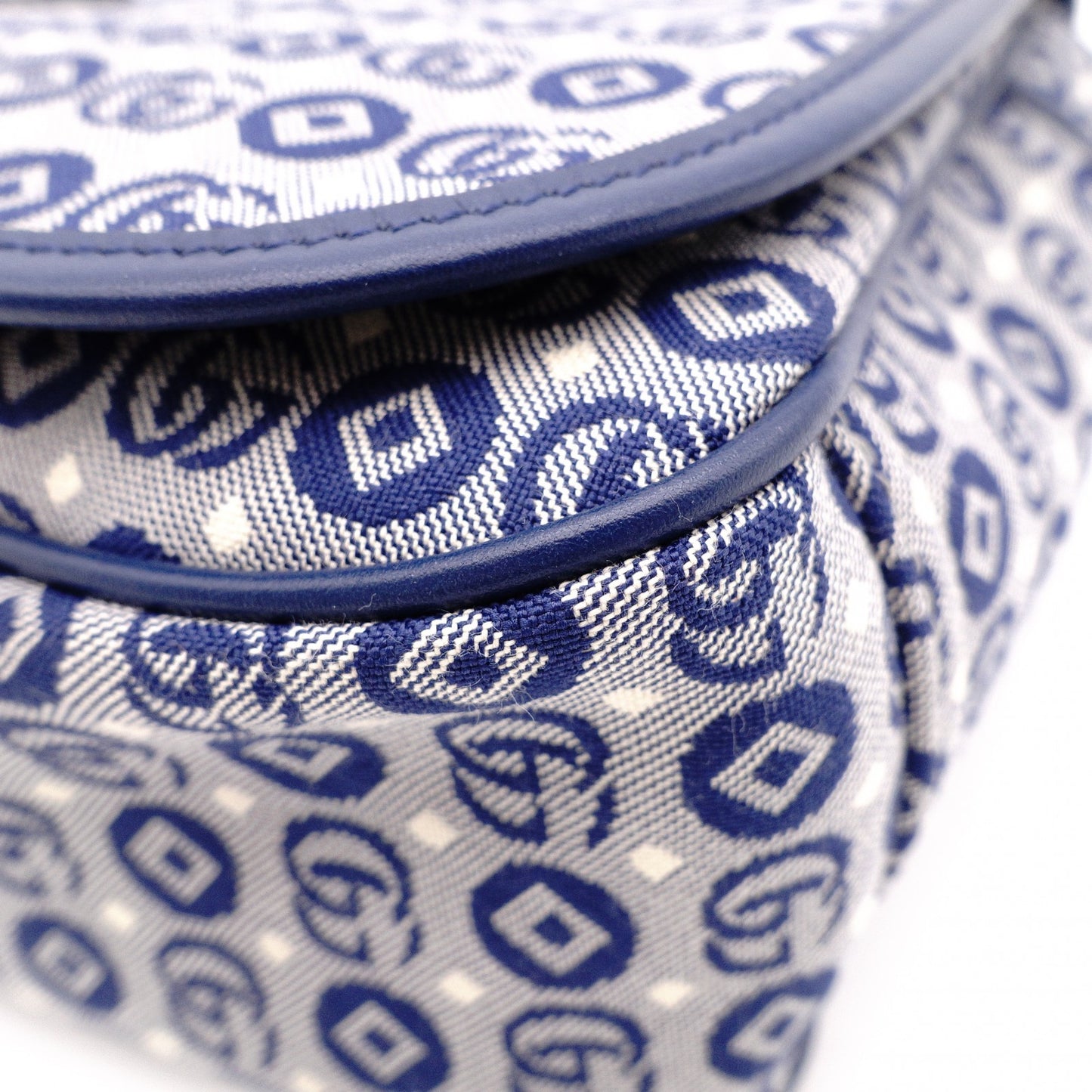 Unused, with tags: GUCCI Canvas Shoulder Bag, Blue