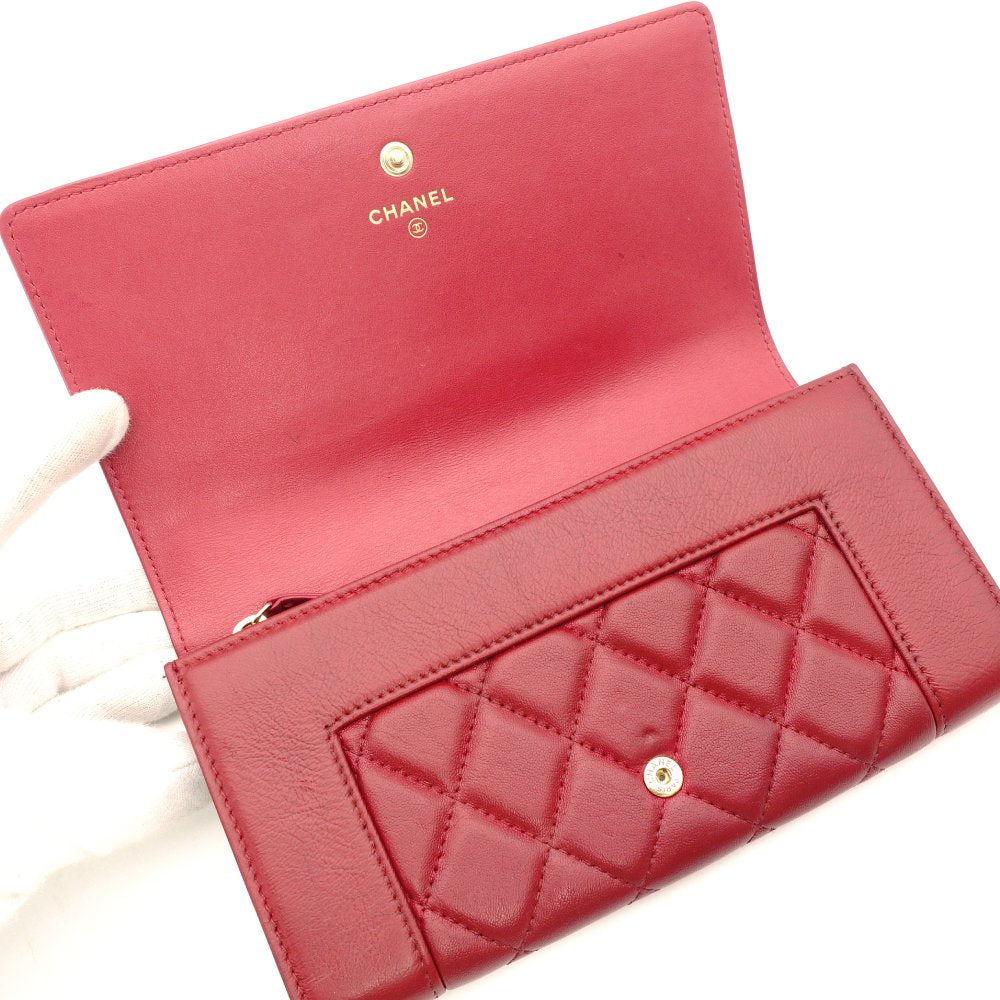 CHANEL Mademoiselle Vintage Long Wallet Matelassé Flap Long Wallet Red Leather Red Wallet R801026