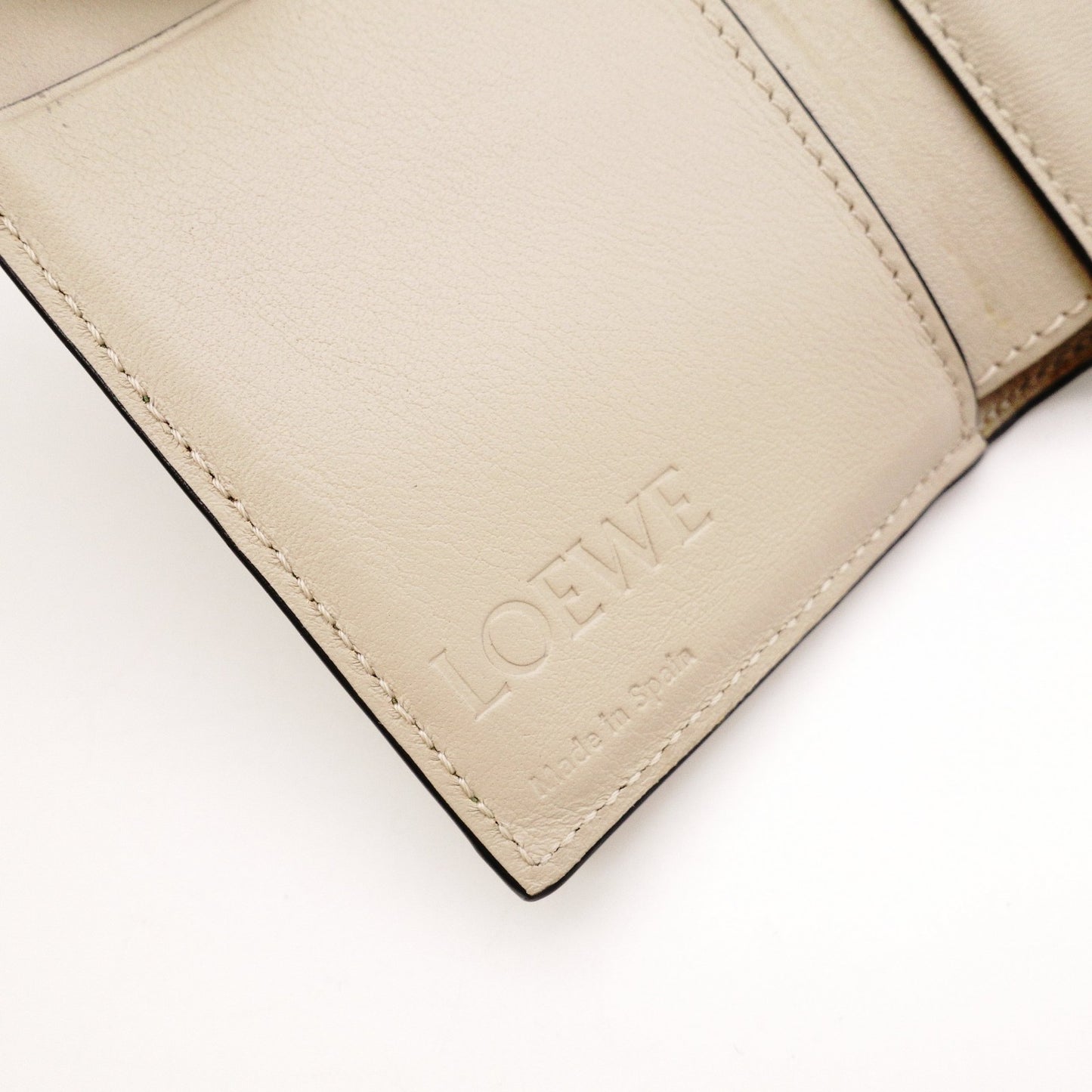 LOEWE Small Vertical Wallet, Tri-fold Wallet, Leather, Green