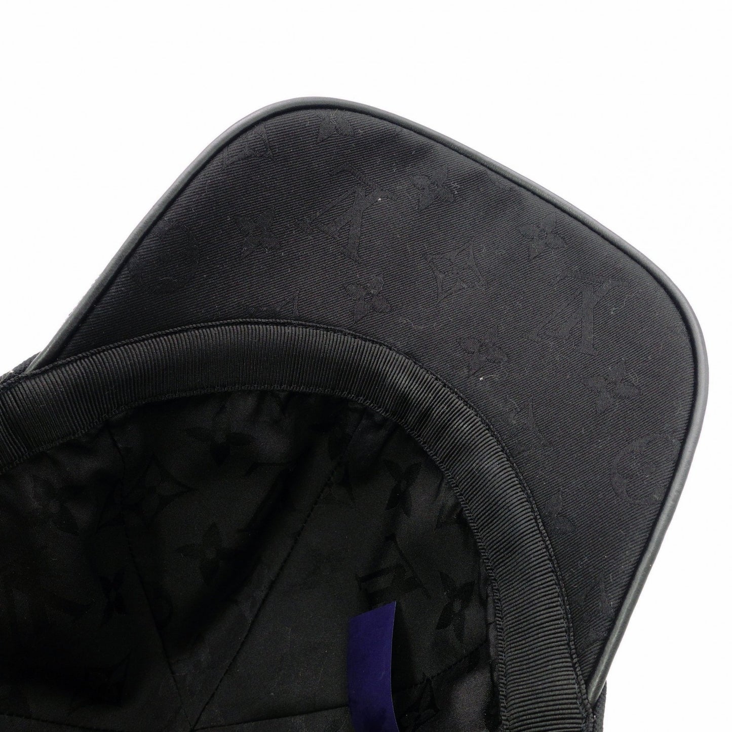 LOUIS VUITTON Cap LV Iconic Canvas Black M7050M