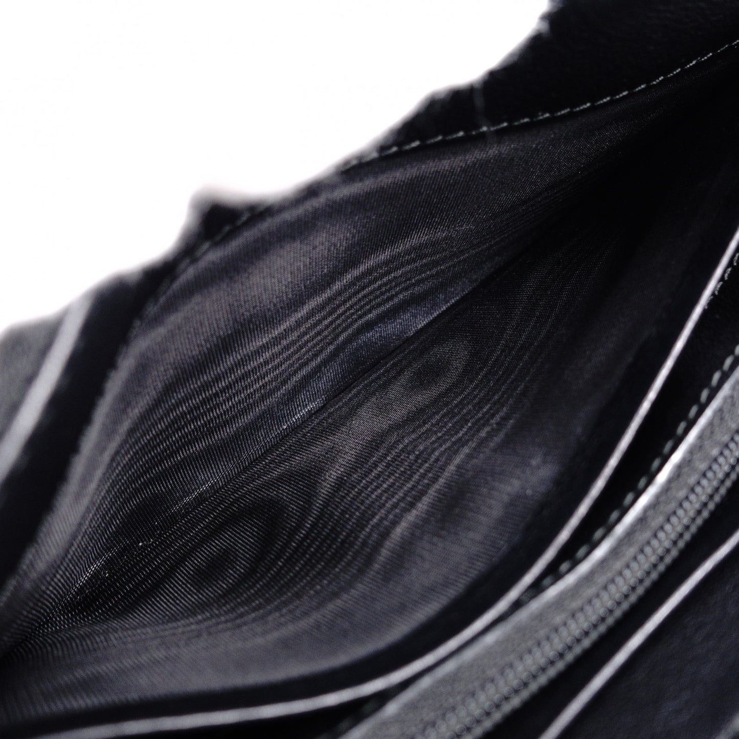 GUCCI Zipper Striped Long Wallet, Leather, Black, L-shaped Zipper