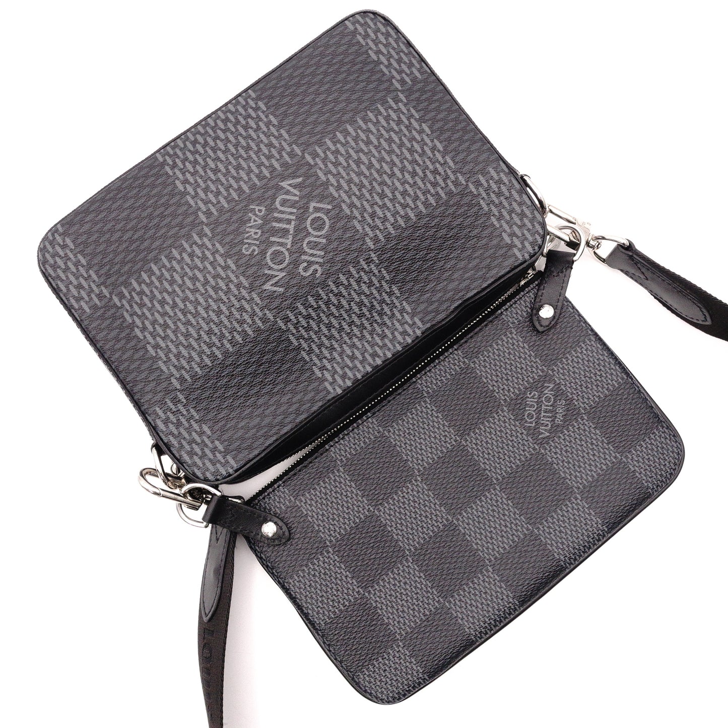 LOUIS VUITTON Trio Messenger 3D Canvas Damier Graphite Handbag, Leather, Gray, Men's