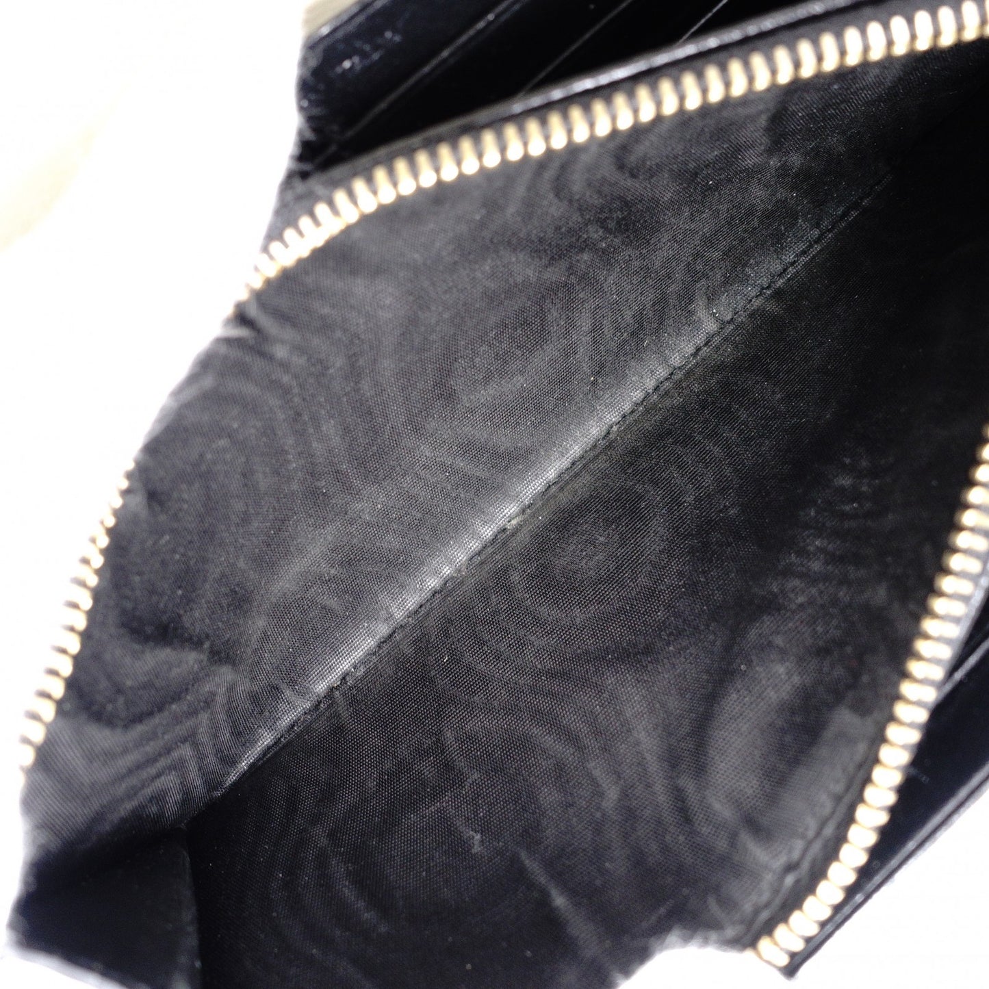 YVES SAINT LAURENT Bicolor Surpis Long Wallet, Leather, Black