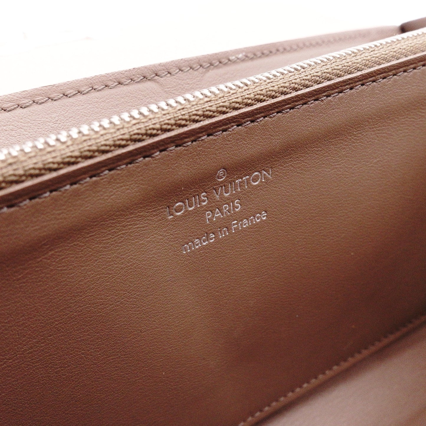 Louis Vuitton Portofolio Capucines Long Wallet, Leather, Pink, LV, Silver Hardware