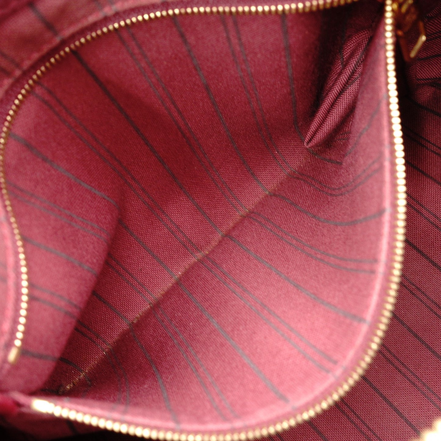 LOUIS VUITTON Speedy Bandoulière 25 Implant Handbag (Red) 2-Way