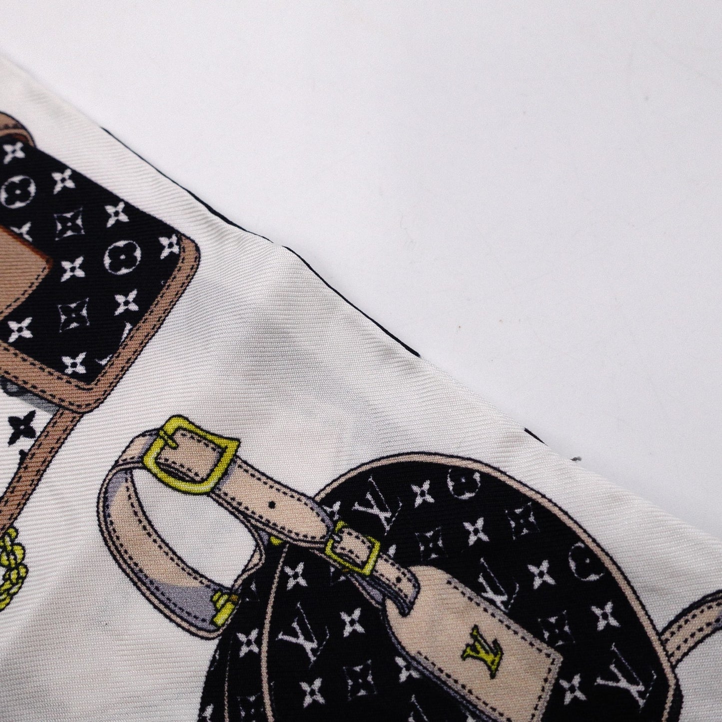 LOUIS VUITTON Twilly Bando BB Scarf, Silk, Black and White