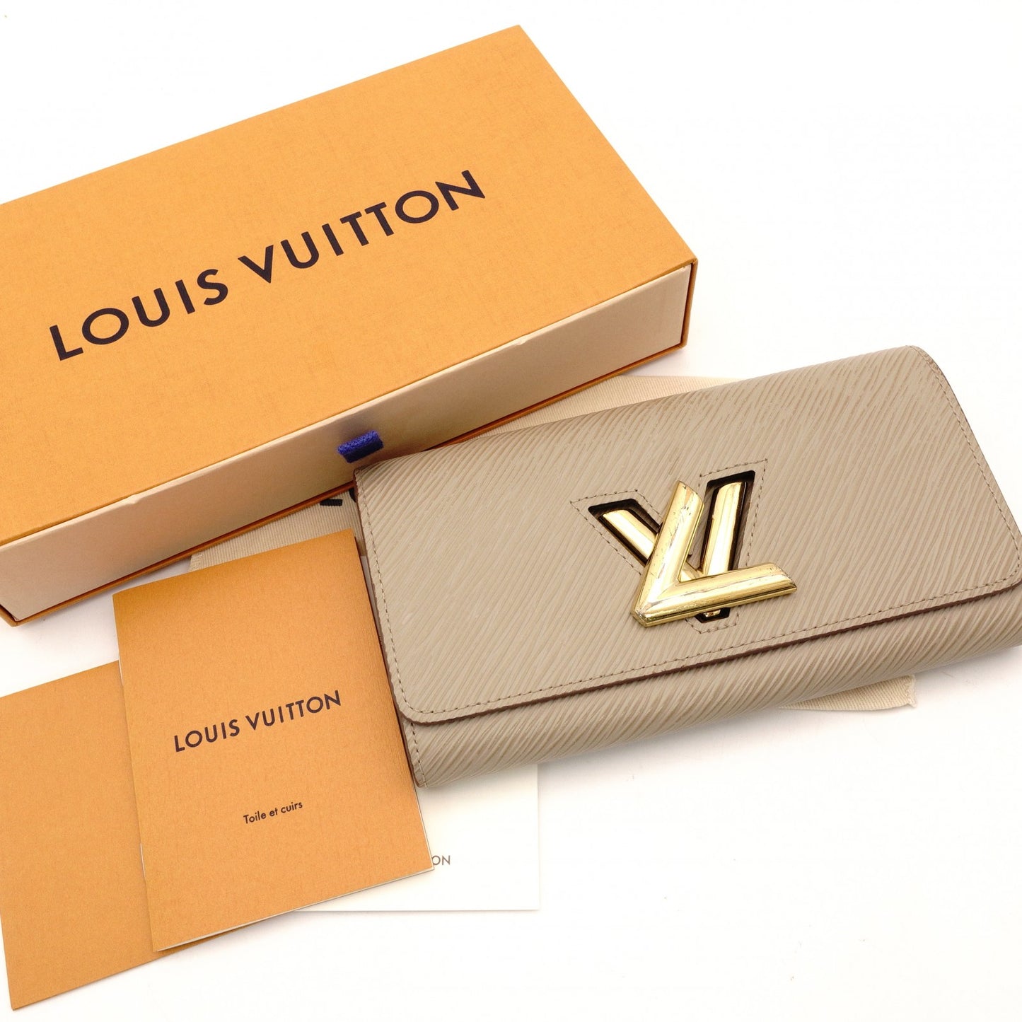 LOUIS VUITTON Epi Twist Epi Galet M67510 Beige Leather Long Wallet with Box Wallet R801578