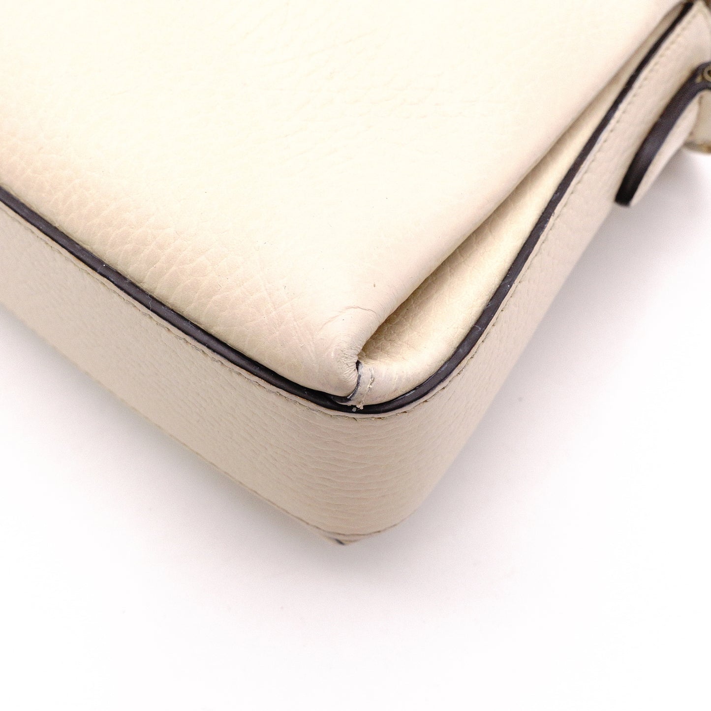 GUCCI Interlocking Shoulder Bag, Leather, Off-White, Crossbody, GG Logo, Gold Hardware