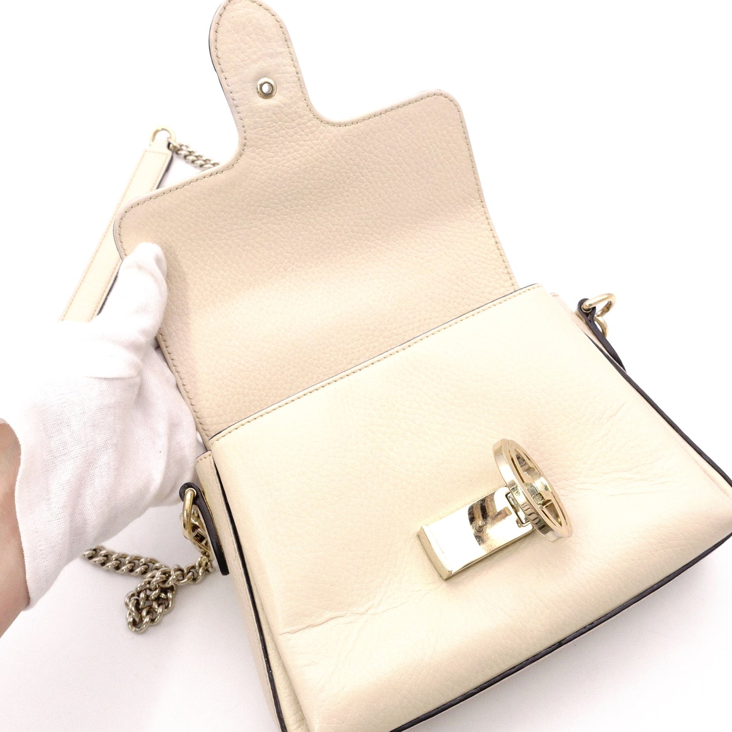 GUCCI Interlocking Shoulder Bag, Leather, Off-White, Crossbody, GG Logo, Gold Hardware