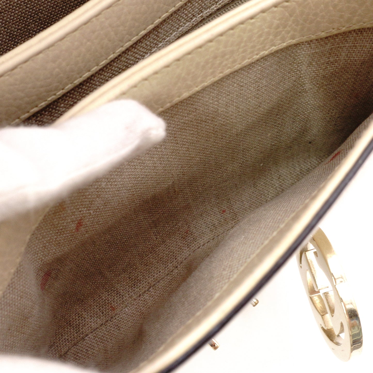 GUCCI Interlocking Shoulder Bag, Leather, Off-White, Crossbody, GG Logo, Gold Hardware