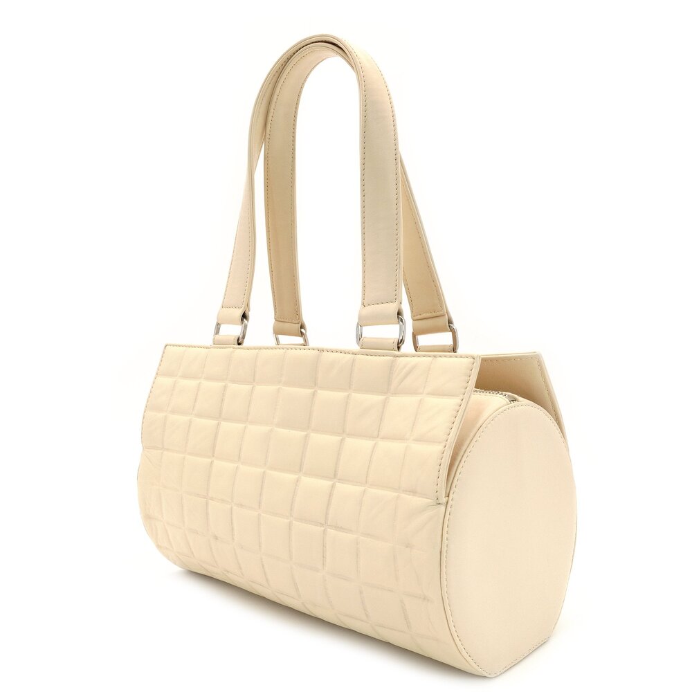 CHANEL Chocolate Bar Shoulder Bag Leather Beige Lambskin CC Logo 7-6-785