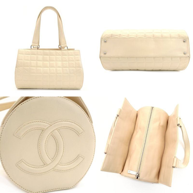 CHANEL Chocolate Bar Shoulder Bag Leather Beige Lambskin CC Logo 7-6-785