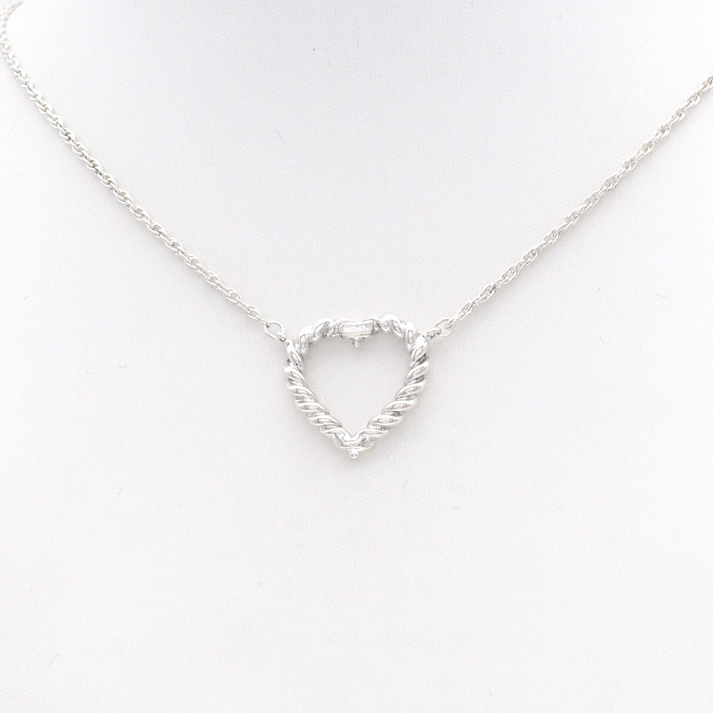 TIFFANY&Co. Tiffany Twist Heart Necklace, 925 sterling silver
