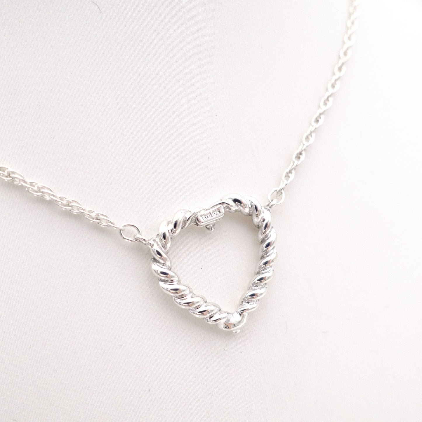 TIFFANY&Co. Tiffany Twist Heart Necklace, 925 sterling silver