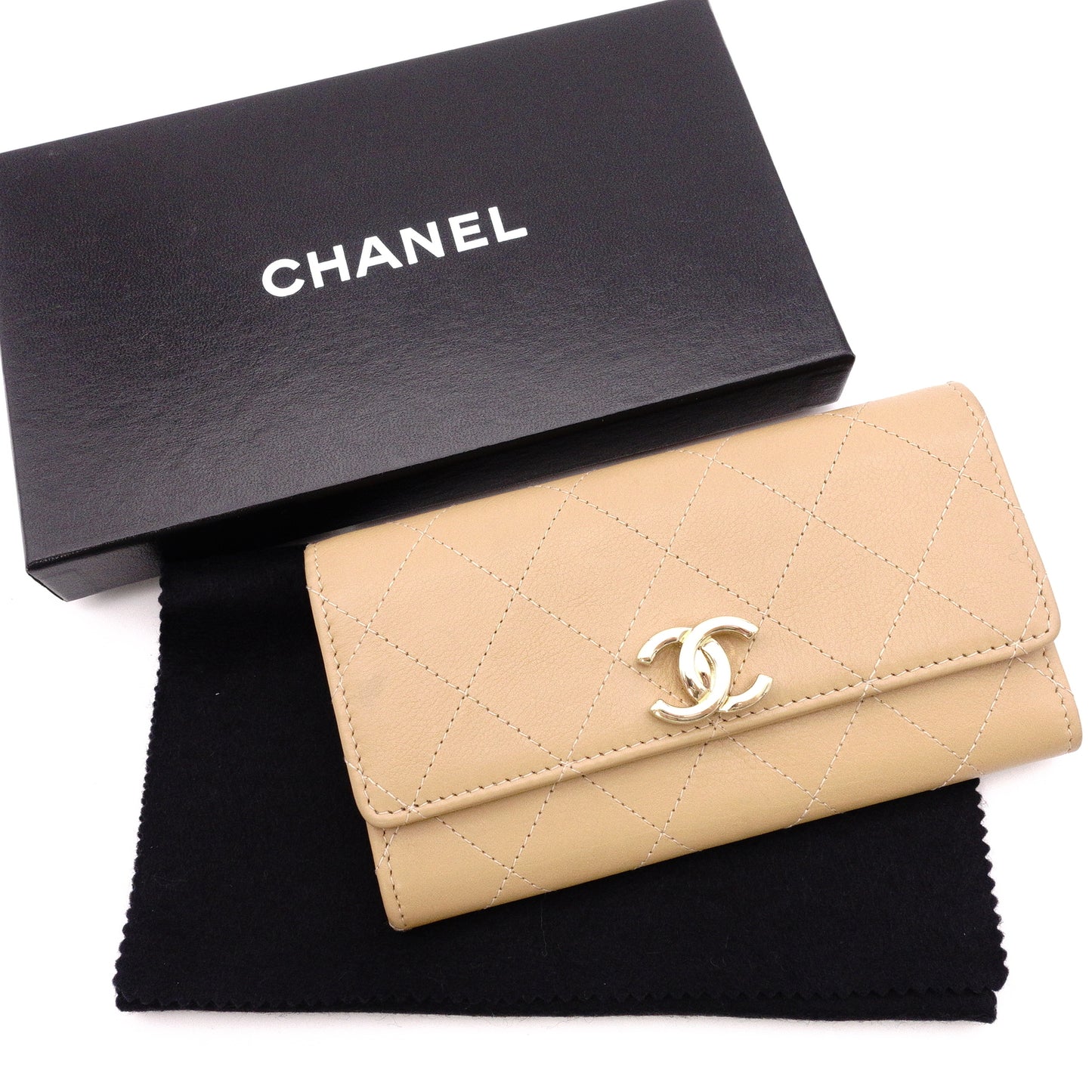 CHANEL Lambskin Matelassé Long Wallet, Leather, Beige, Gold Hardware