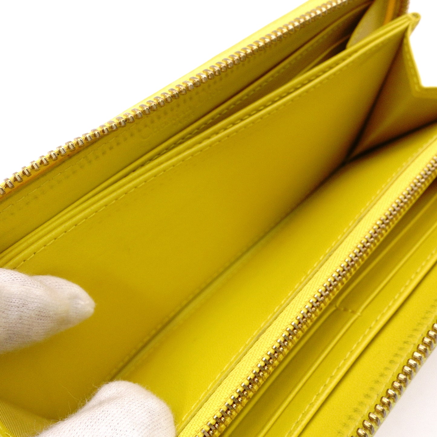 Christian Dior Voyageur Wallet, Lady Dior Long Wallet, Leather, Yellow Gold Hardware