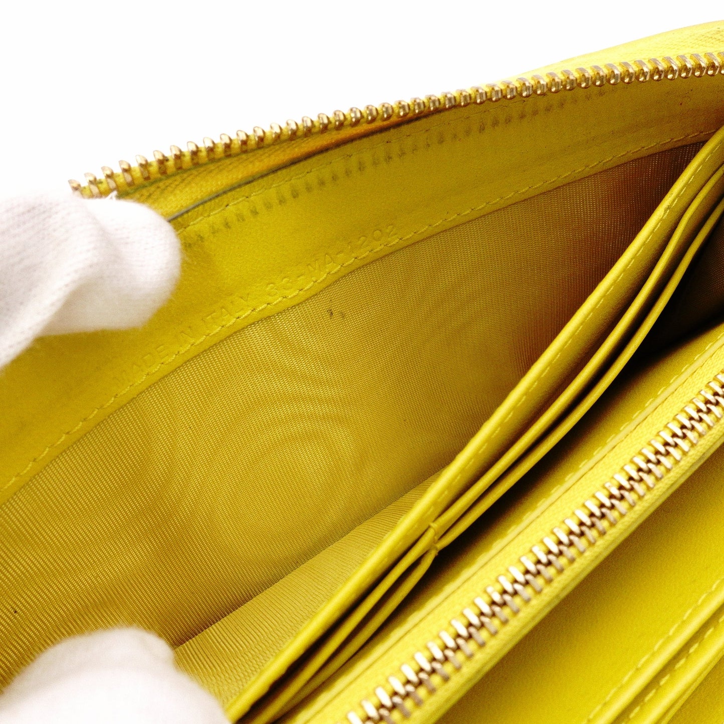 Christian Dior Voyageur Wallet, Lady Dior Long Wallet, Leather, Yellow Gold Hardware