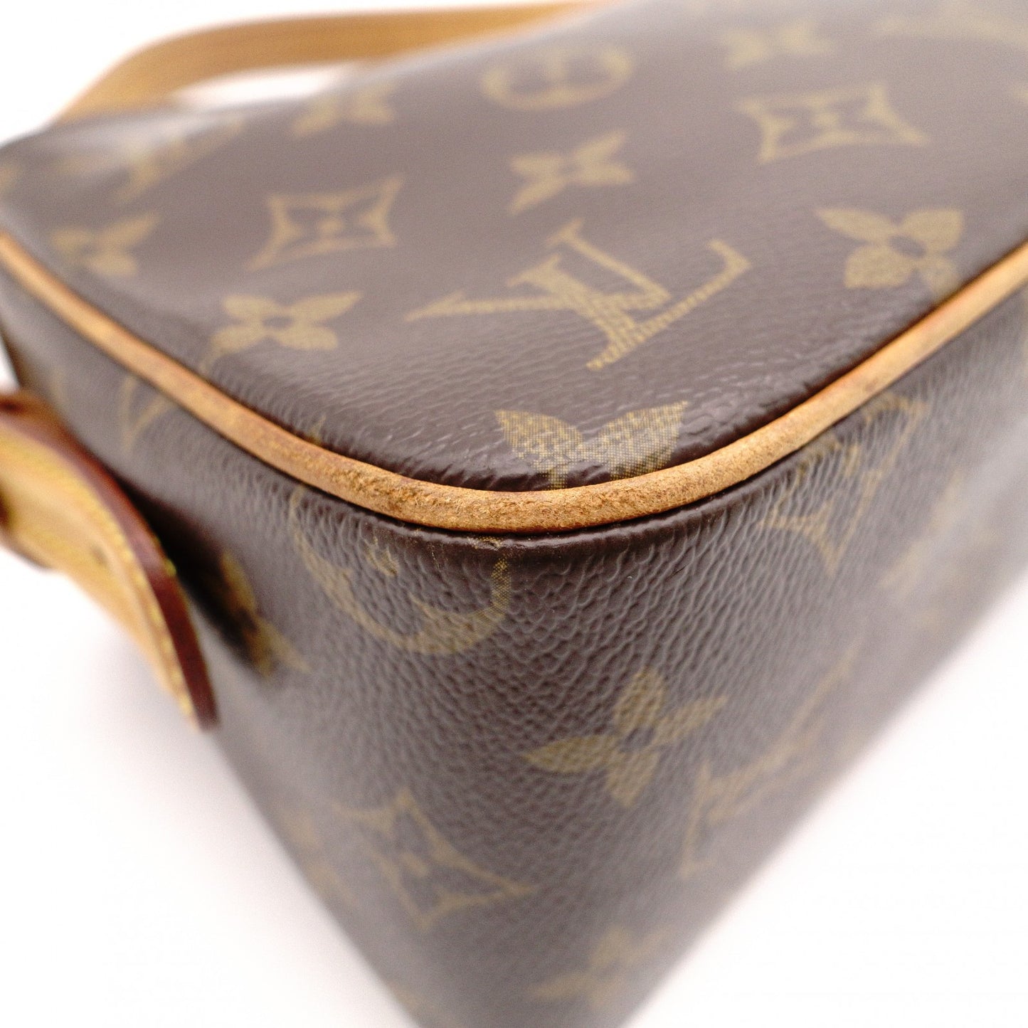 LOUIS VUITTON Vivacité MM Monogram Shoulder Bag for Women, Leather