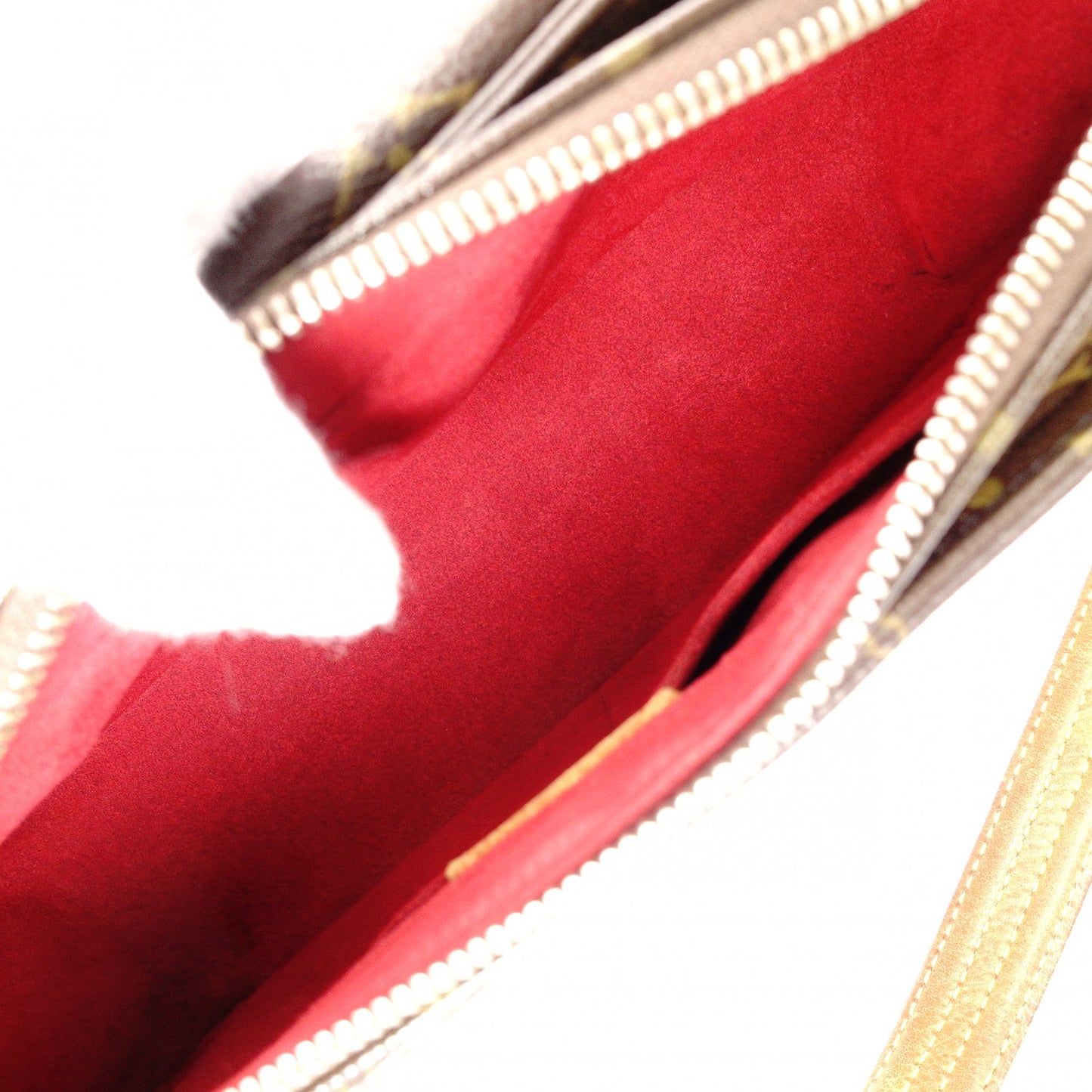 LOUIS VUITTON Vivacité MM Monogram Shoulder Bag for Women, Leather