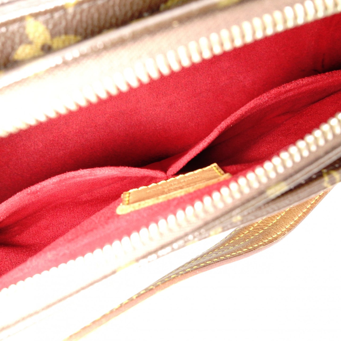 LOUIS VUITTON Vivacité MM Monogram Shoulder Bag for Women, Leather