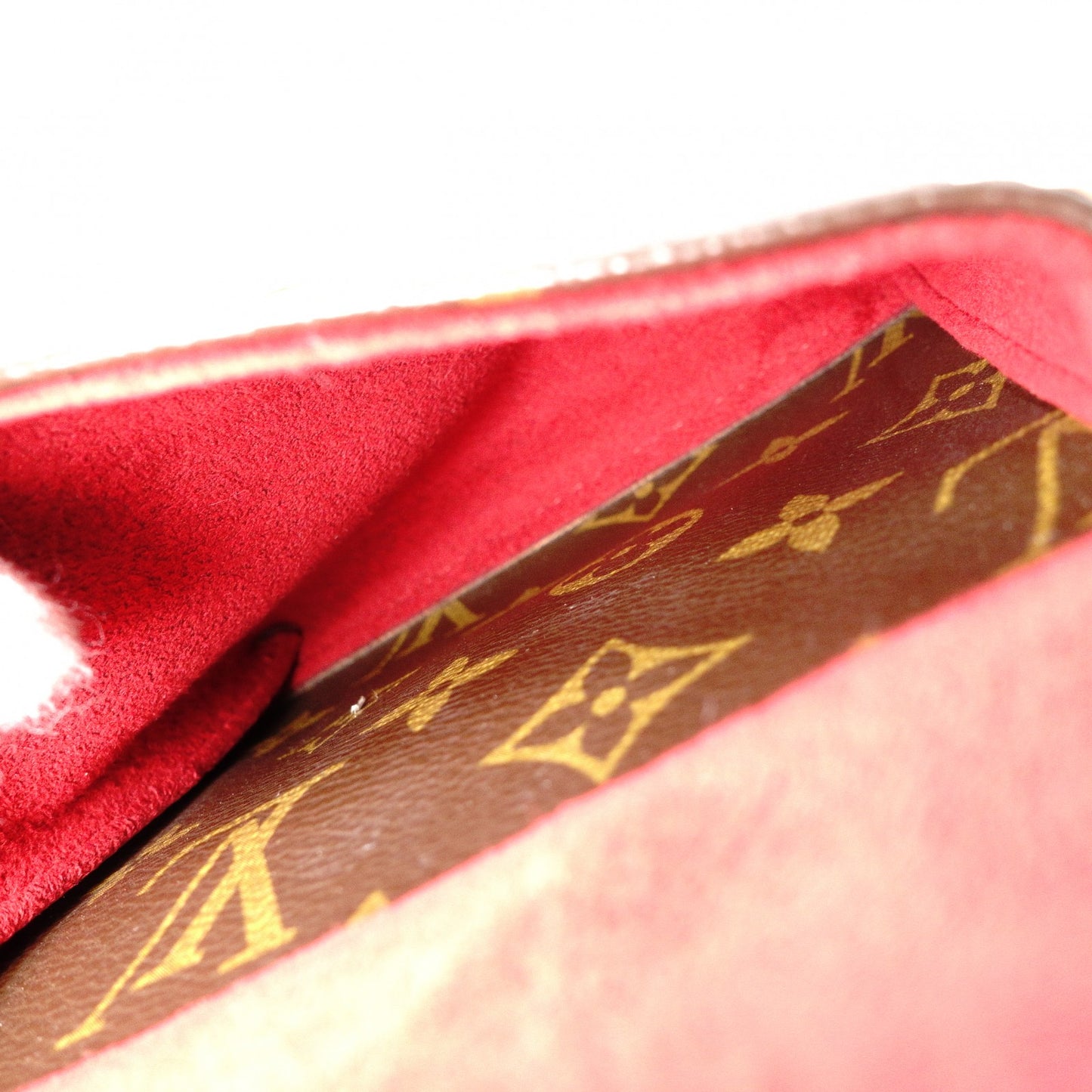 LOUIS VUITTON Vivacité MM Monogram Shoulder Bag for Women, Leather
