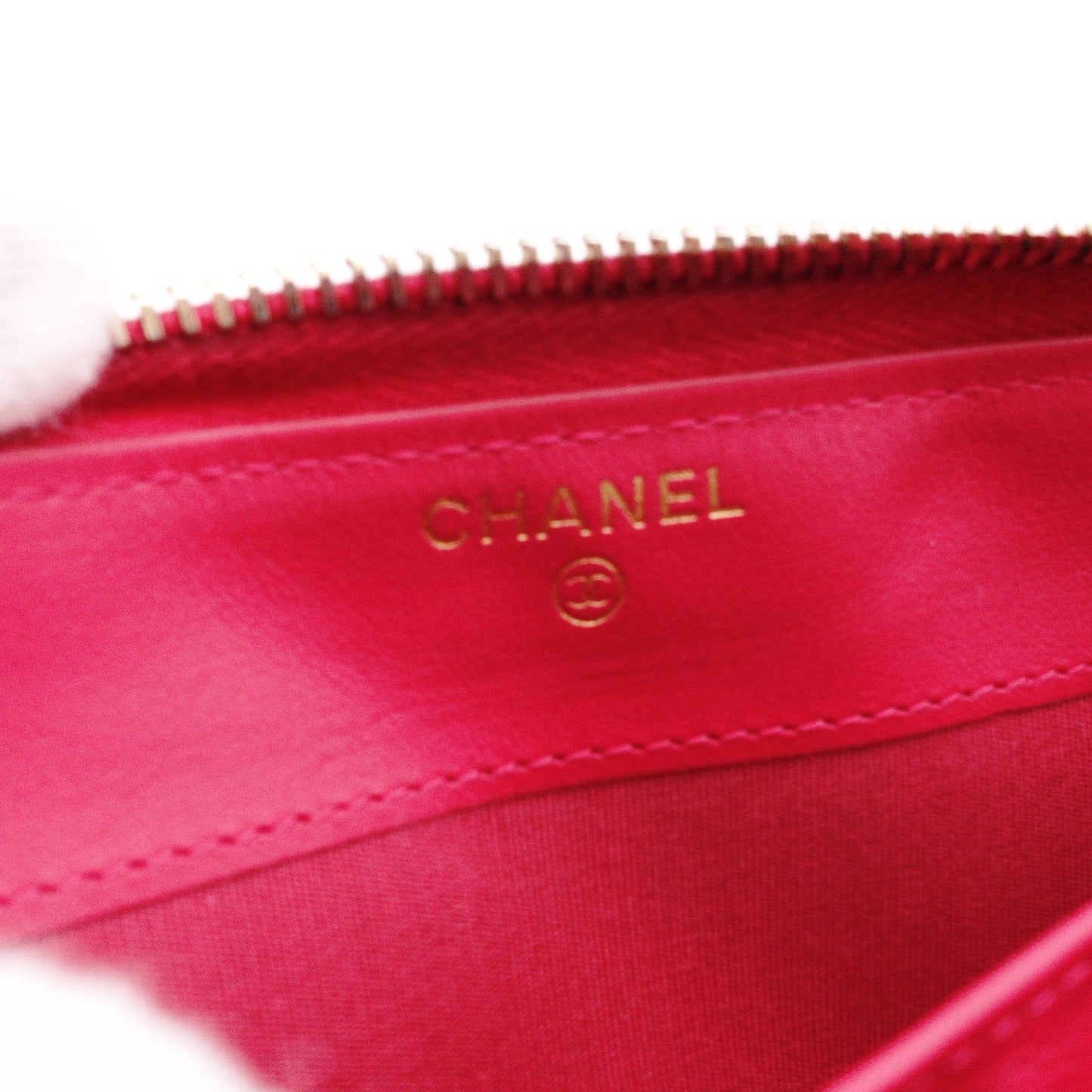 CHANEL CHANEL 19 Long Wallet, Leather, Pink, CC Logo, Gold Hardware, Matelassé Wallet