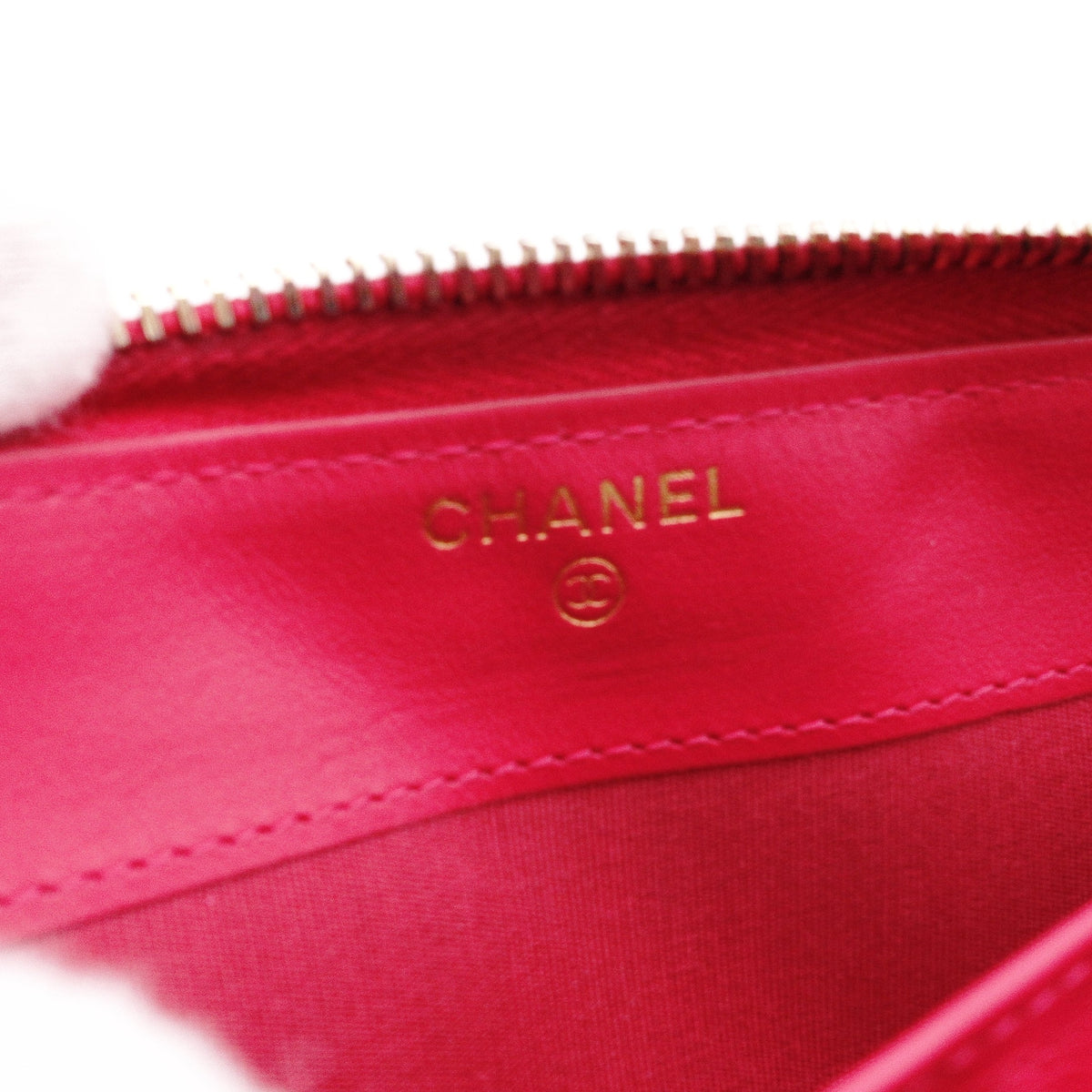 CHANEL CHANEL 19 Long Wallet, Leather, Pink, CC Logo, Gold Hardware, Matelassé Wallet