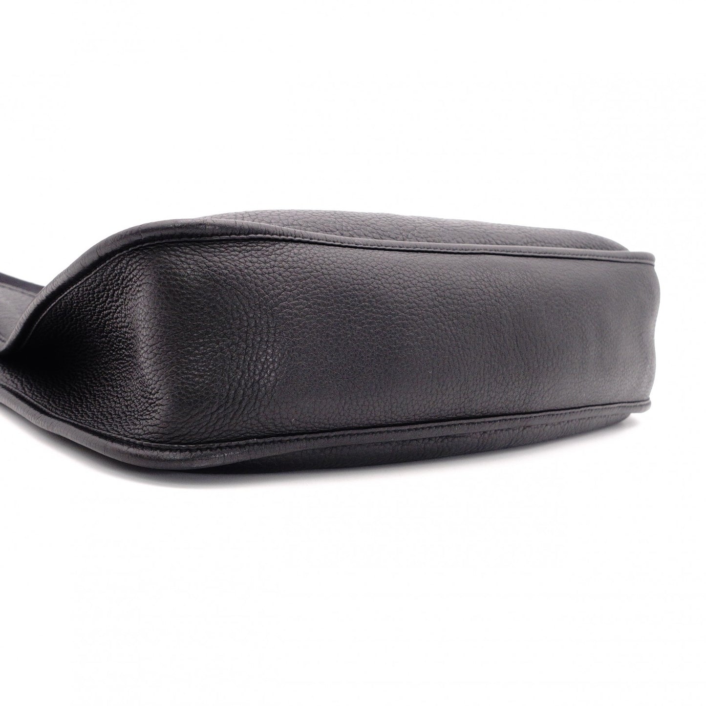 HERMES Evelyn GM Shoulder Bag, Leather, Black, Taurillon Clemence