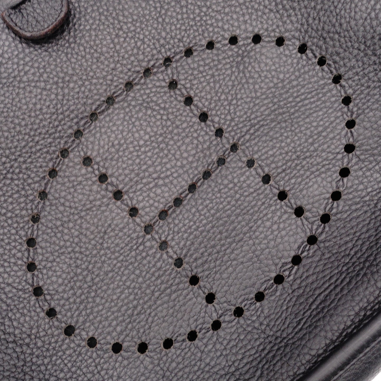 HERMES Evelyn GM Shoulder Bag, Leather, Black, Taurillon Clemence