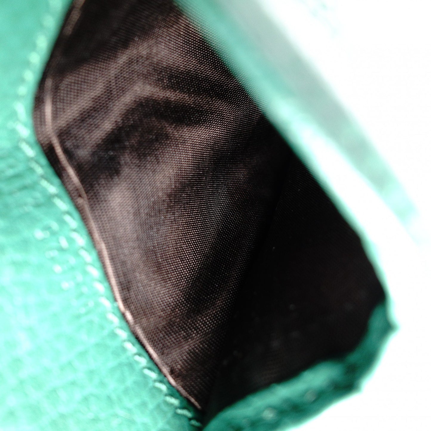 GUCCI Interlocking Bifold Wallet, Leather, Green, Gold Hardware
