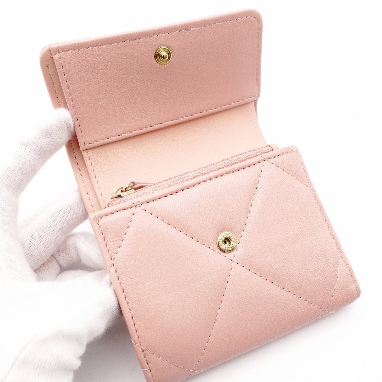 CHANEL Dizneuf 19 Tri-fold Wallet, Leather, Pink Gold Hardware
