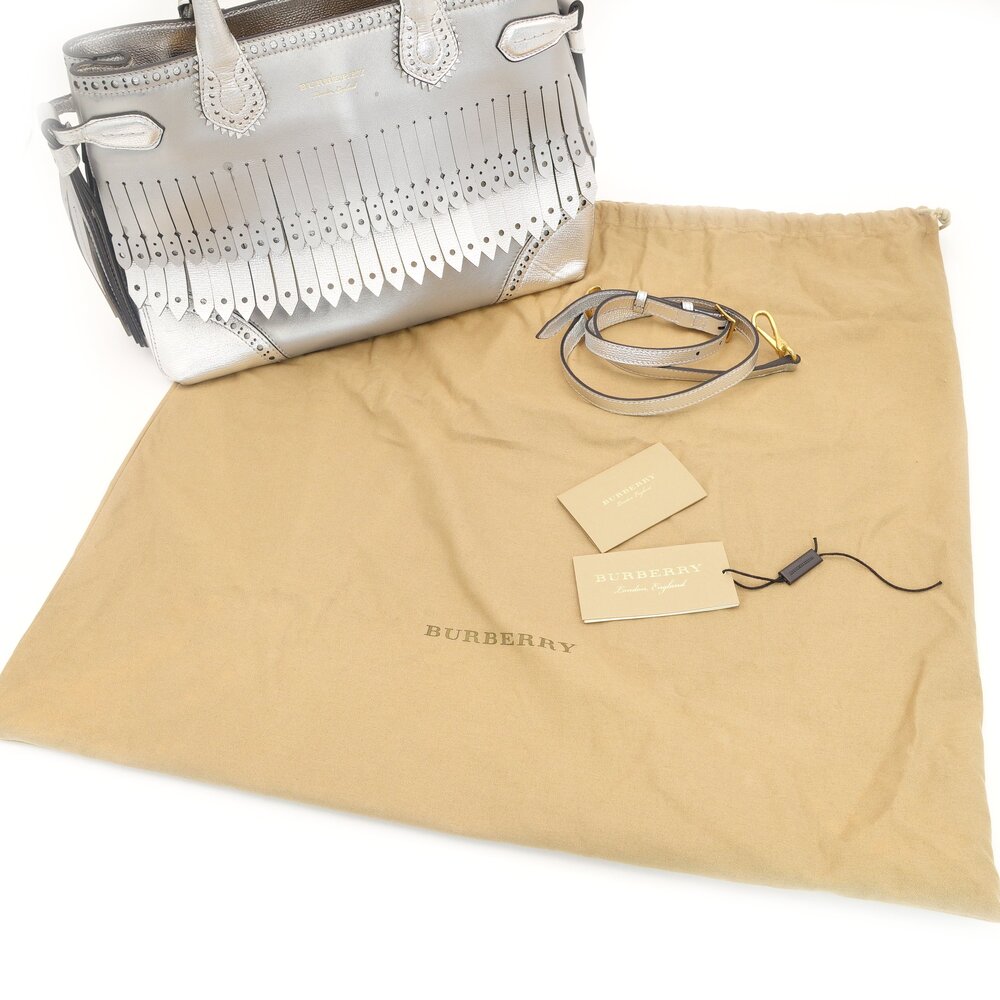 BURBERRY Brogue Detail Nova Check Handbag leather USED Women