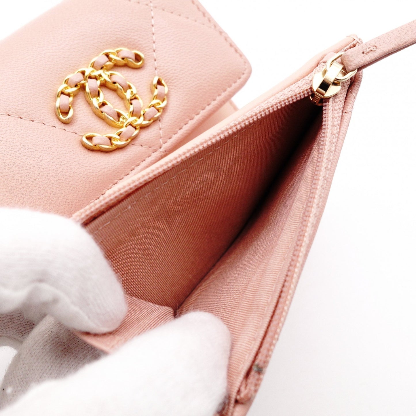 CHANEL Dizneuf 19 Tri-fold Wallet, Leather, Pink Gold Hardware