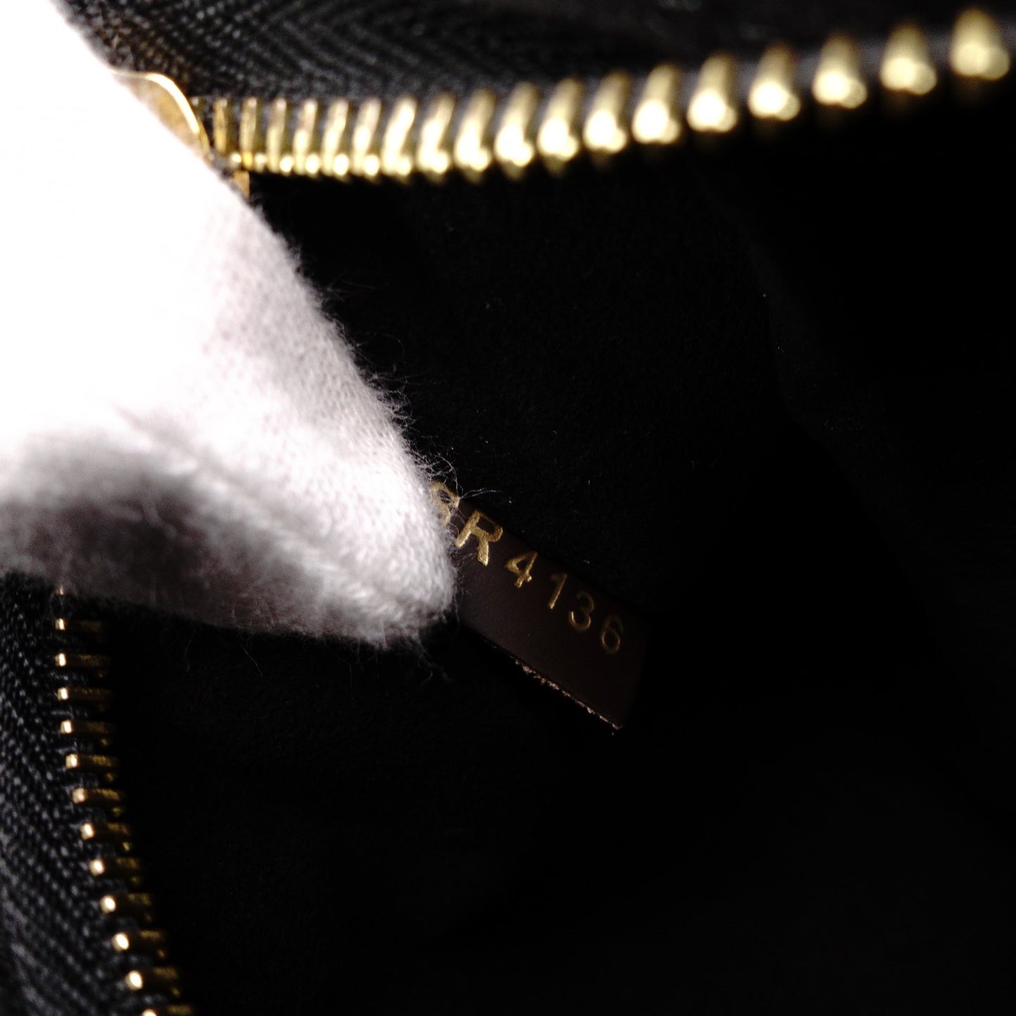 LOUIS VUITTON Brittany Damier Ébène Handbag, PVC and Leather, Brown, 2-Way