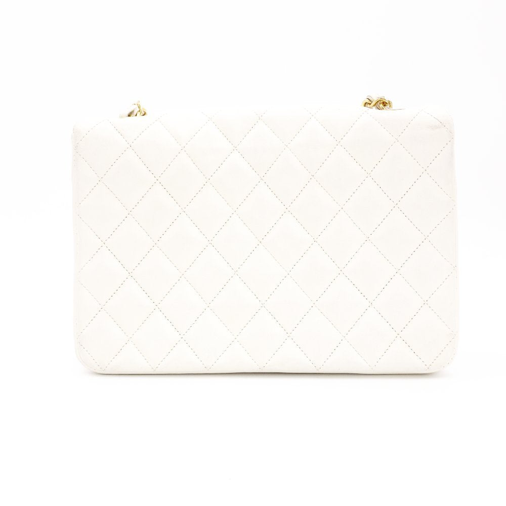 CHANEL Matelassé Lambskin Chain Shoulder Bag White Leather Crossbody Gold Hardware R801739
