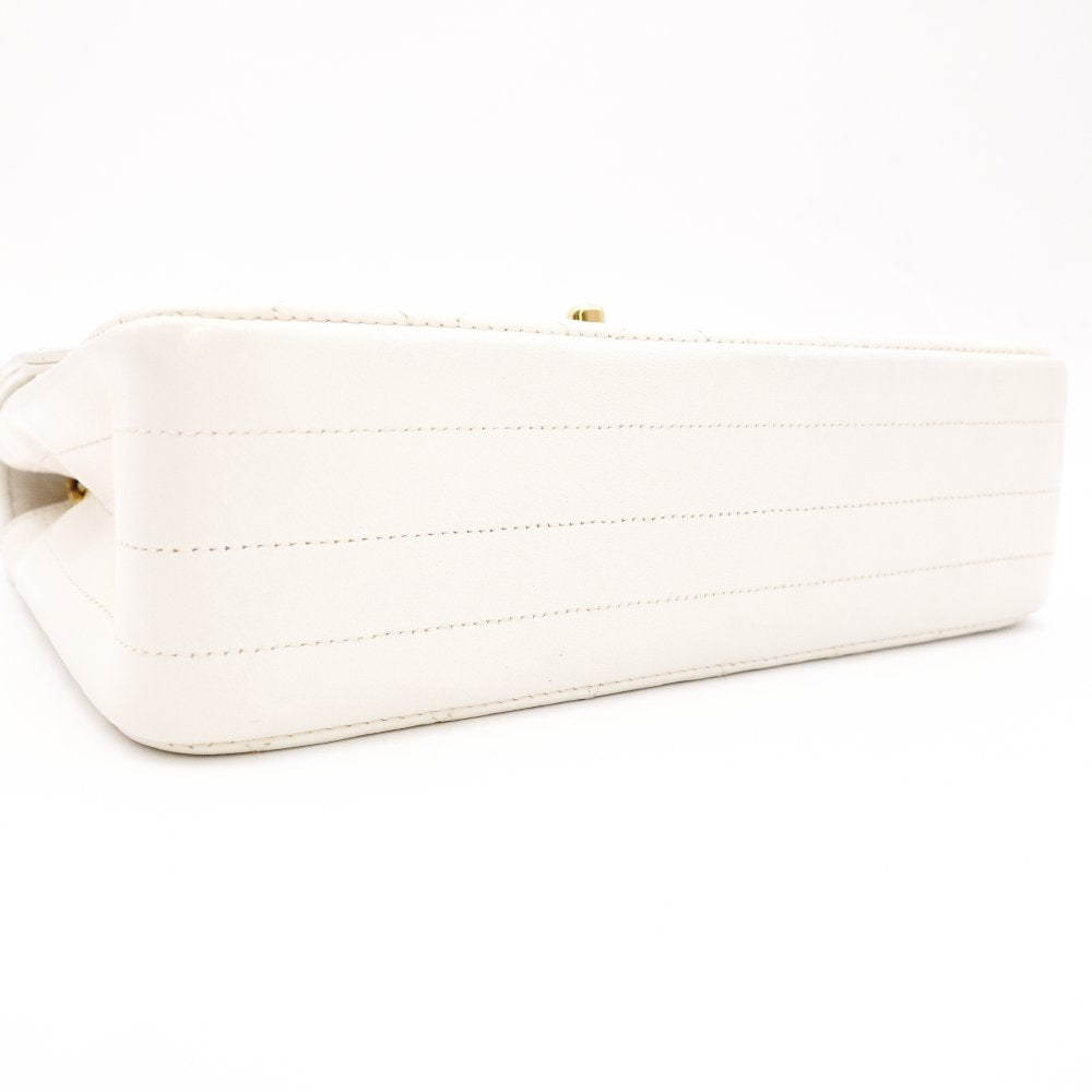 CHANEL Matelassé Lambskin Chain Shoulder Bag White Leather Crossbody Gold Hardware R801739